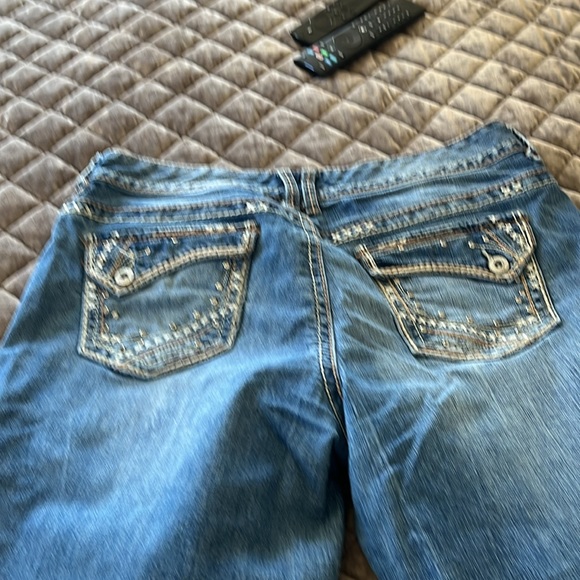 Maurices capris - Picture 2 of 2